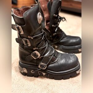 New rock leather platform boots with zipper in great condition worn once size 11